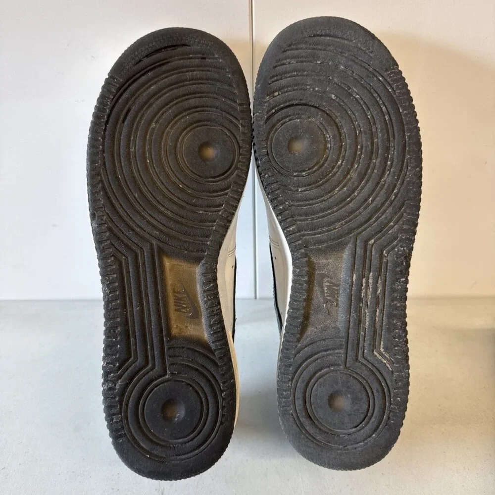 Nike product pair